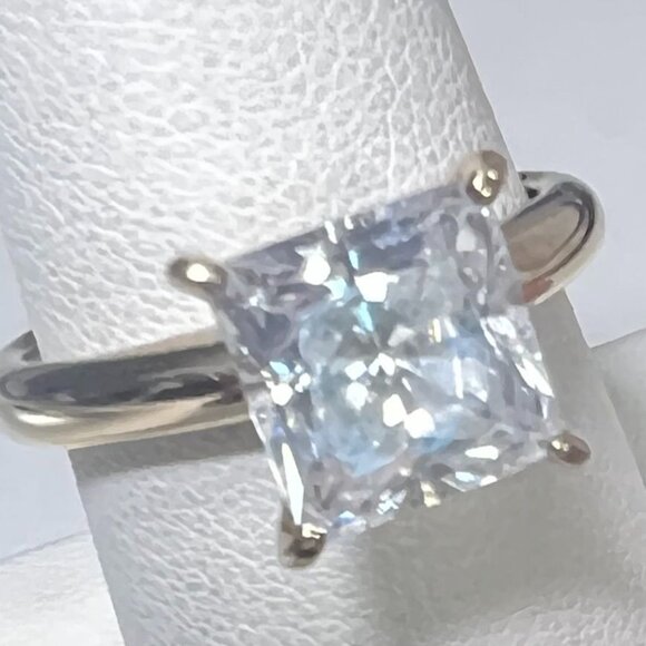 Engagement Ring Princess-Cut Cubic Zirconia Solitaire Vermeil Vietnam-Made sz 8 - Picture 8 of 11